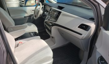 2013 Toyota Sienna full